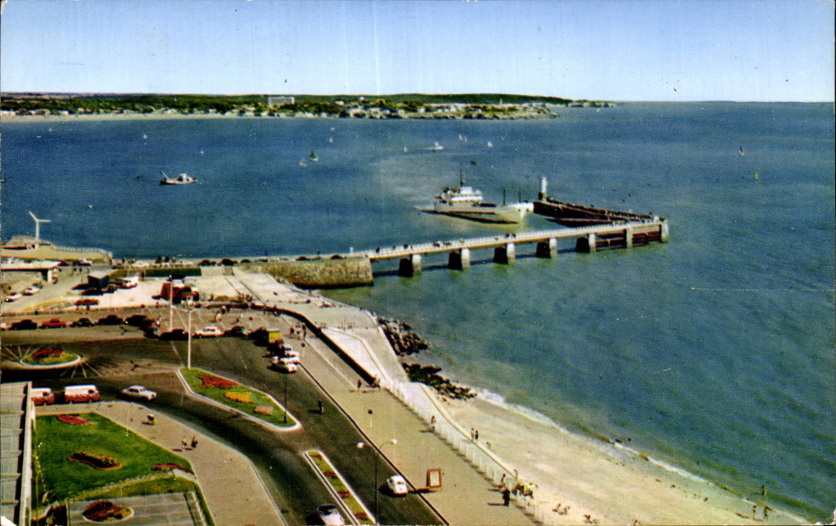 Royan - La Jetee - Les Pointes de Vallieres et de Suzac - CPA 