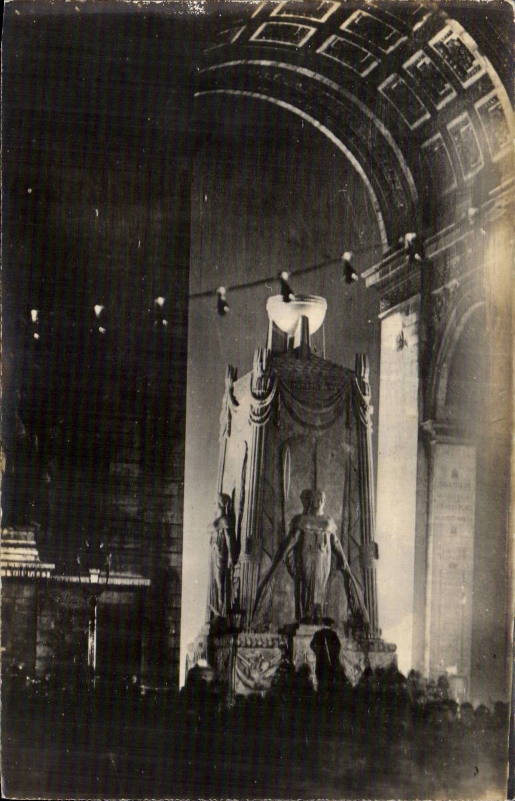 Monument à la République — Paris — éditeur inconnu, n° de série non visible