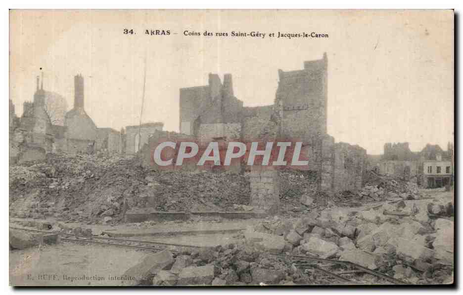 CPA Militaria Arras Coins des rues Saint Gery et Jacques le Caron 