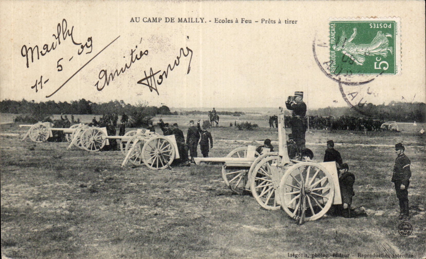 CPA Militaria Au camp de Maillyu Ecoles a feu Prets a tirer CAnons 