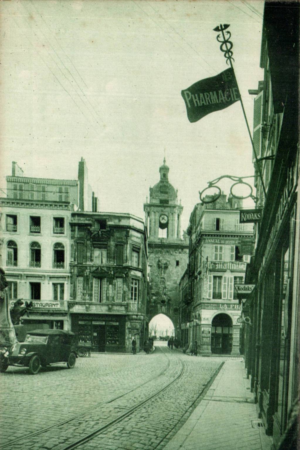 La Rochelle - Place Fromentin et Grosse Horloge - CPA