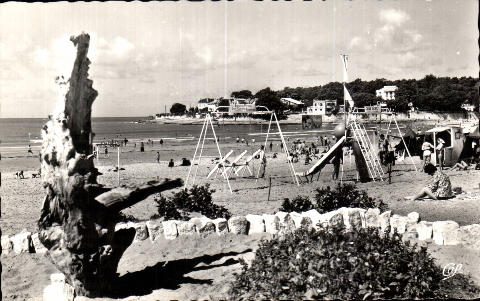 Vaux-Navzan - La Plage — Club Noto — Réal-Photo