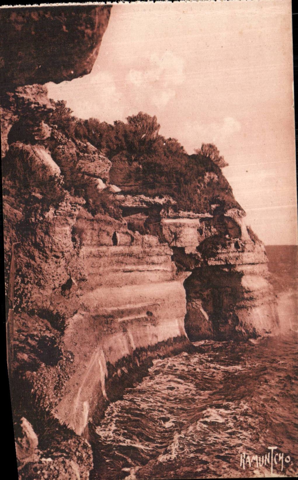 Meschers les Bains - Falaise de la Grotte de la Vierge - CPA 