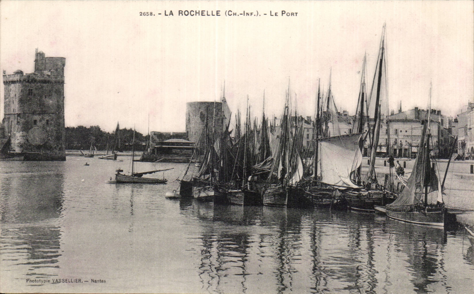 La Rochelle (Ch.-Inf.) — Der Hafen — Phototypie VASSELLIER, Nantes, n° 2658