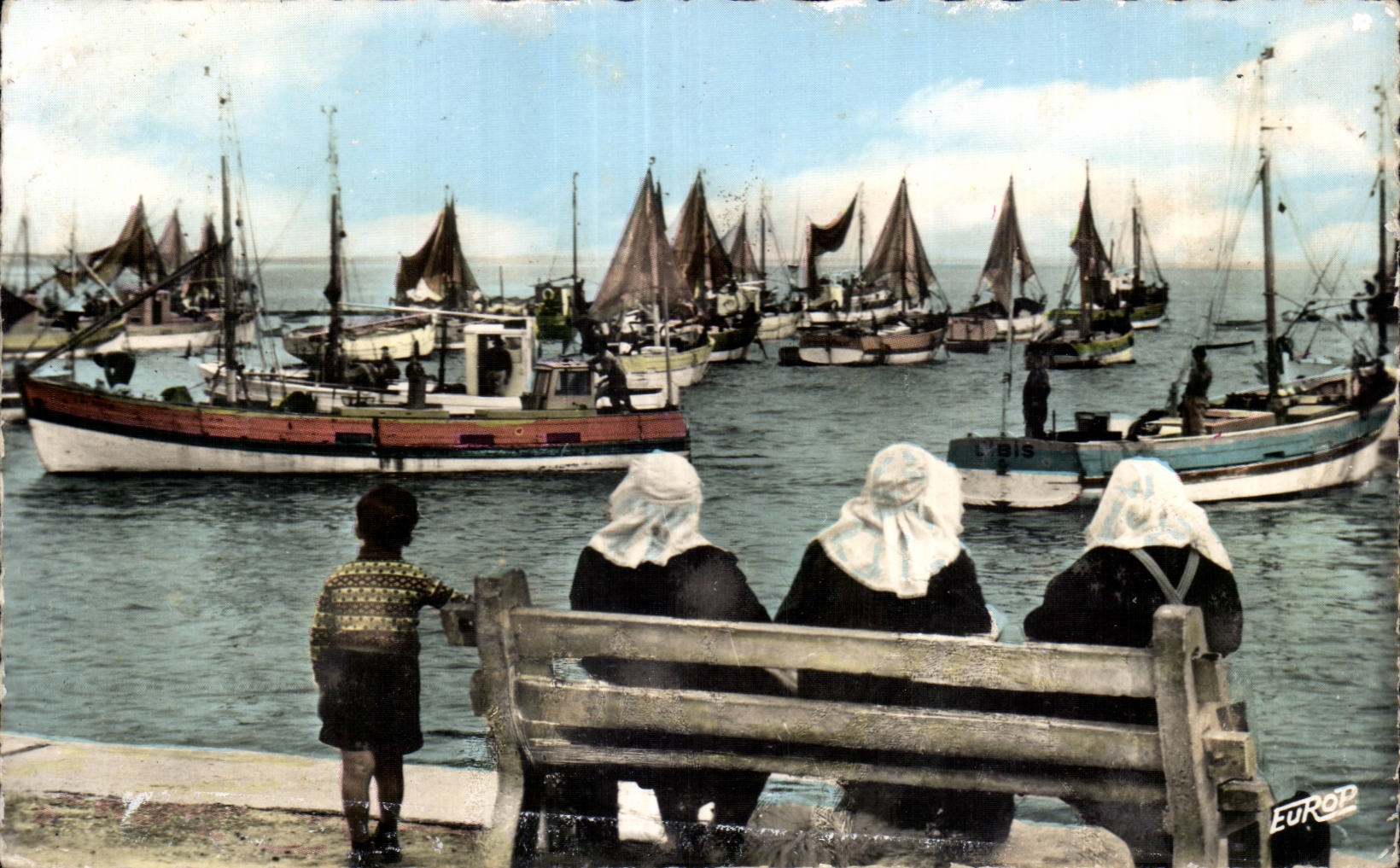 CPSM Ile d Oleron Port de la Cottiniere Vieilles femmes de marins attendant le retour de ces derniers