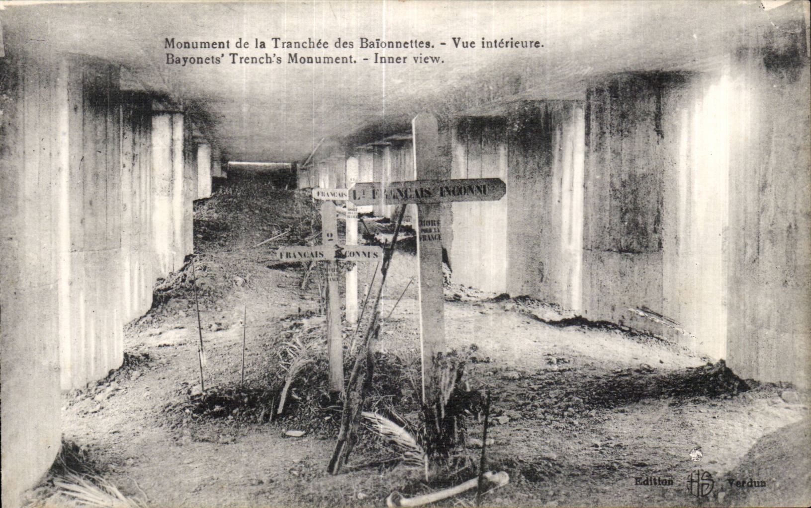 CPA Militaria Guerre 1914 Monument de la tranchee des baionnettes