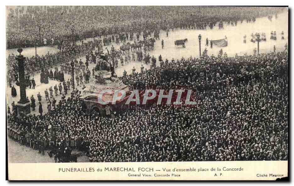 CPA Militaria Guerre 1914 Funerailles du Marechal Foch Vue d ensemble place de la Concorde Paris 