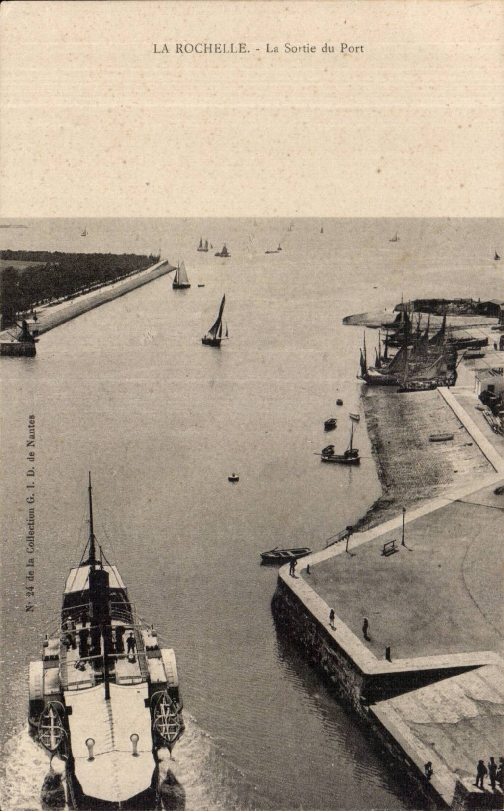 La Rochelle - La Sortie du Port — Collection G. I. D. de Nantes, N° 24