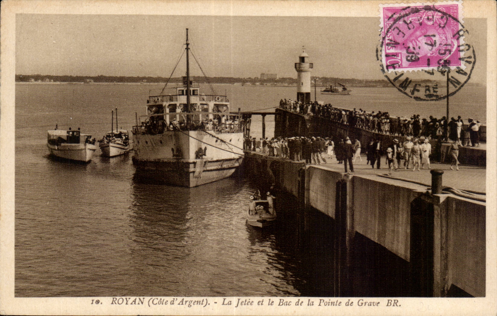 CPA Royan La jetee et le bac de la pointe de Grave