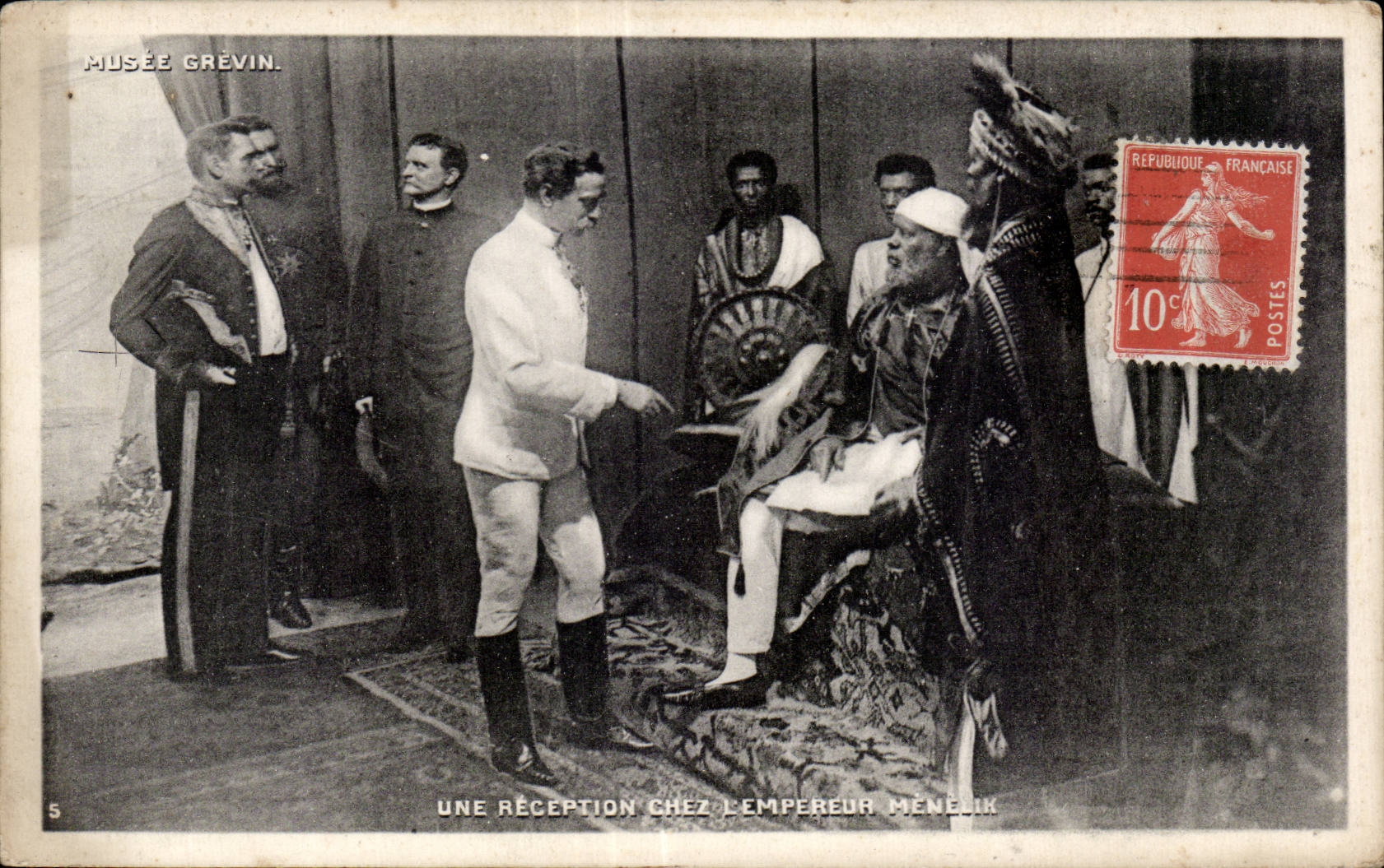 CPA Militaria Une reception aevc l empereur Menelik Musee Grevin Paris 