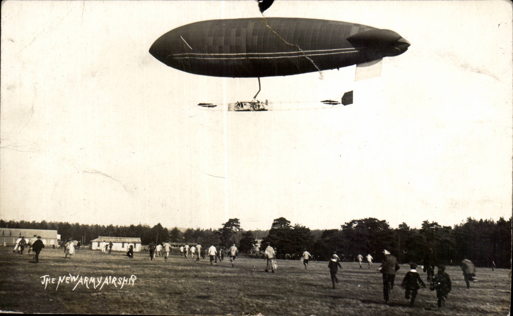 CARTE PHOTO Militaria Zeppelin Dirigeable Ballon The new army airship