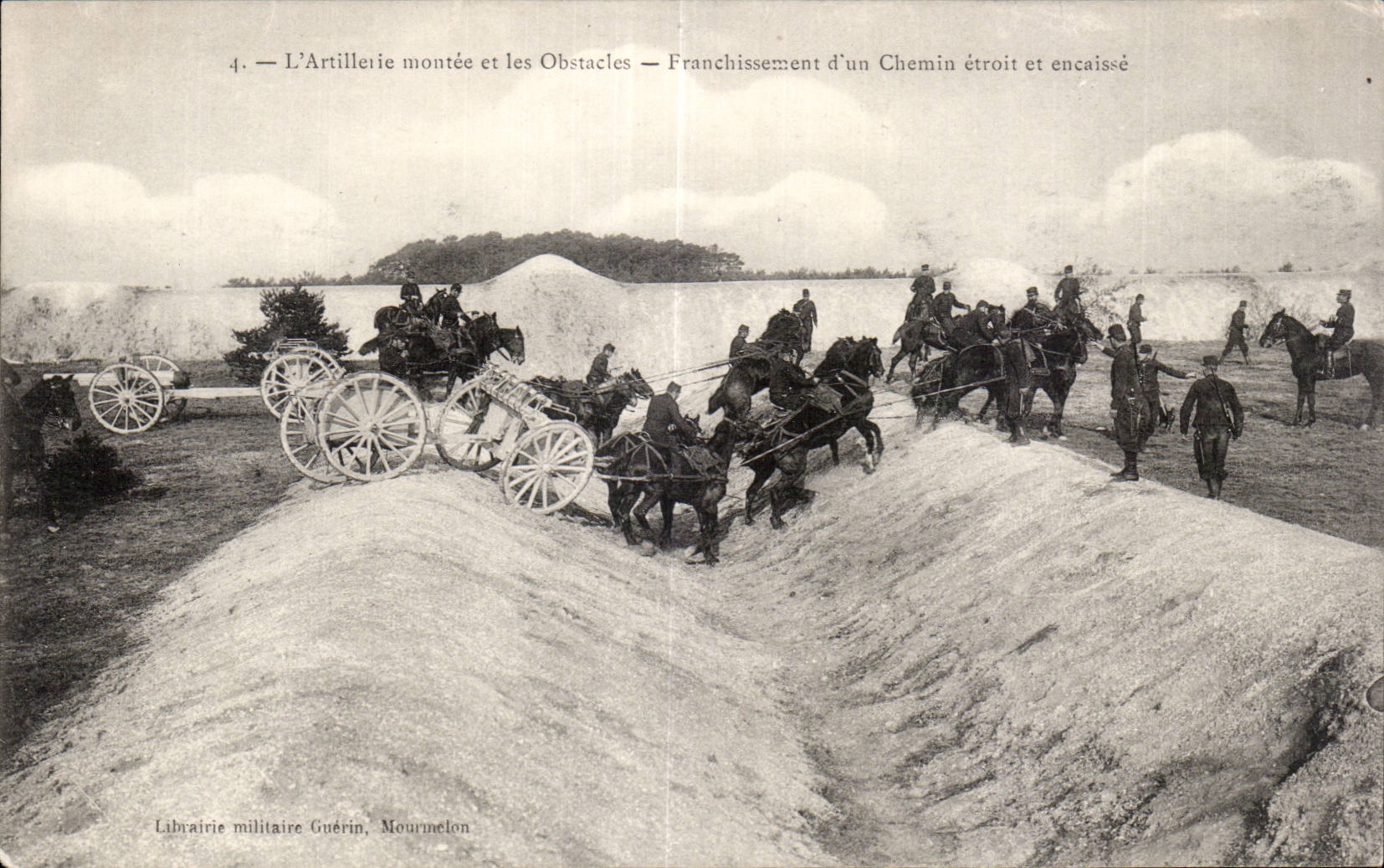 Artillerie montée et les obstacles — Franchissement d'un chemin étroit et encaissé — Librairie militaire Guérin, Mourmelon