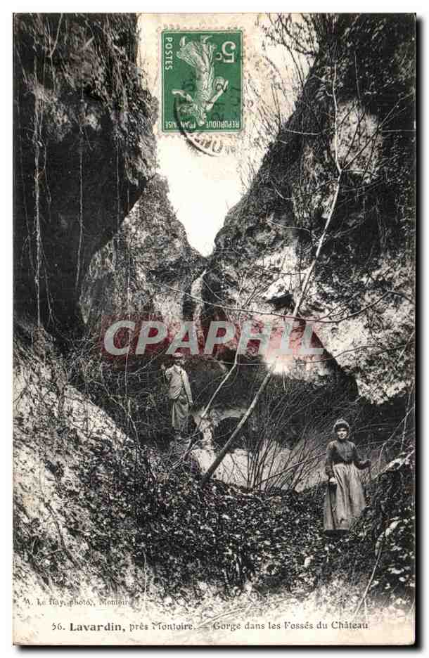 CPA Lavardin pres Montoire Gorge dans les fosses du chateau 