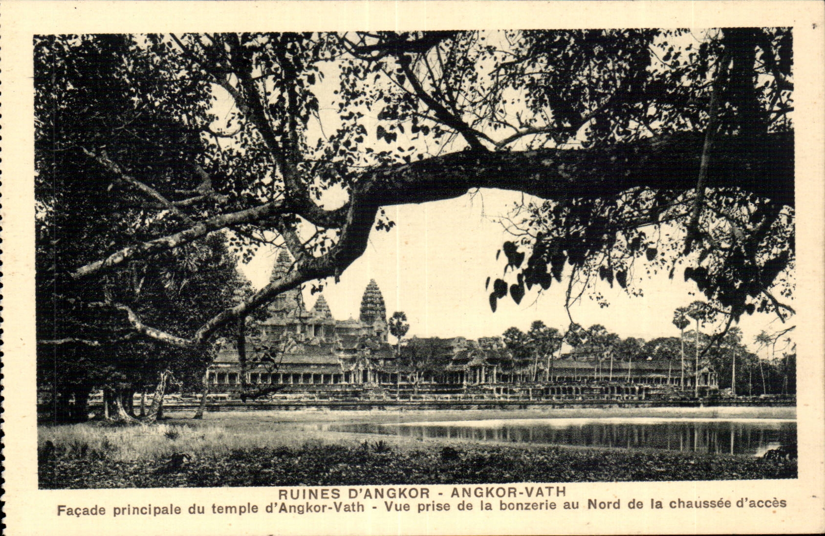 Ruines d'Angkor - Angkor-Vath — Façade principale du temple d'Angkor-Vath — Édition Photo Nadal, Imp. Braun