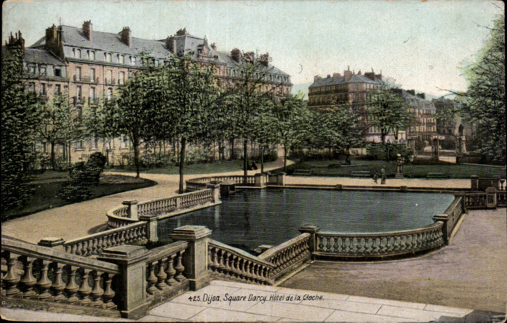 Square Darcy — Hôtel de la Glache — Dijon