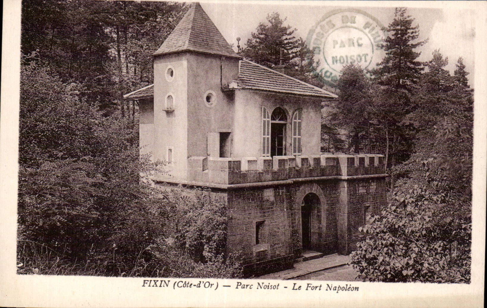 CPA Fixin Parc Noisot Le fort Napoleon