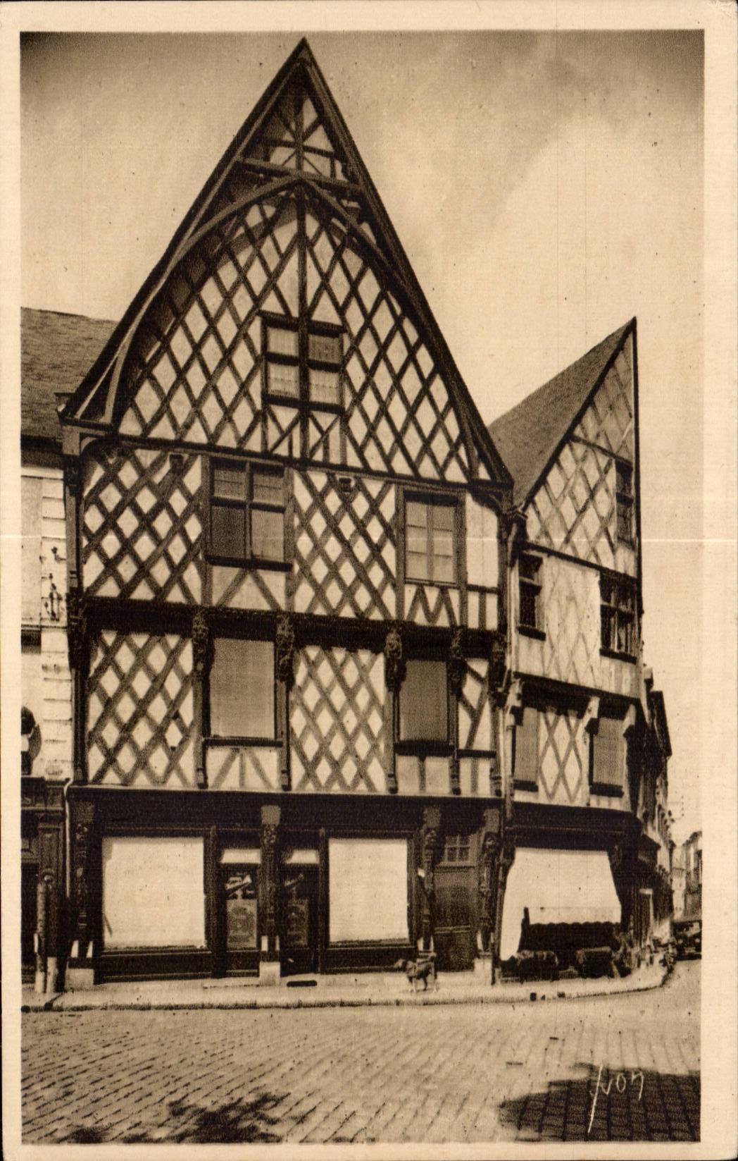 CPA Bourges Vieilles maisons du 14eme 