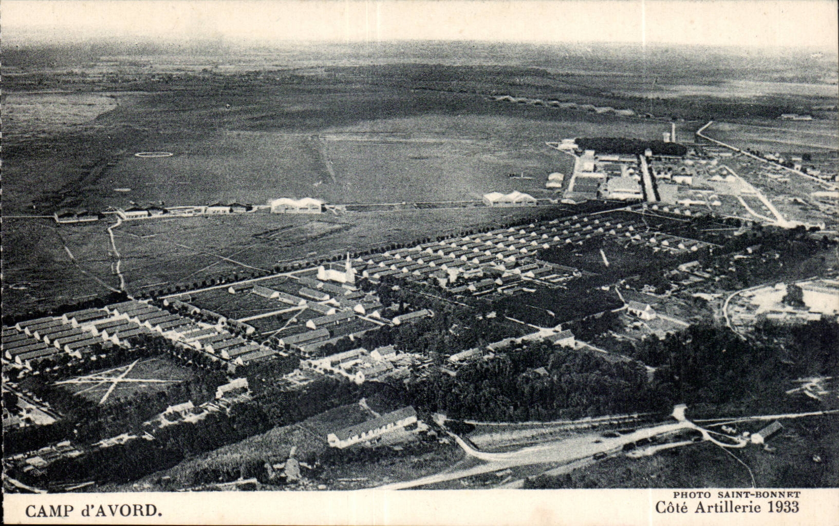 Camp d'Avord — vue aérienne — Photo Saint-Bonnert, Côté Artillerie 1933