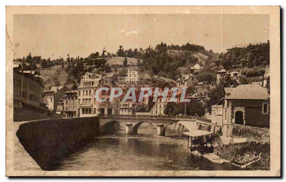 CPA Tulle La Correze au pont de la barriere 