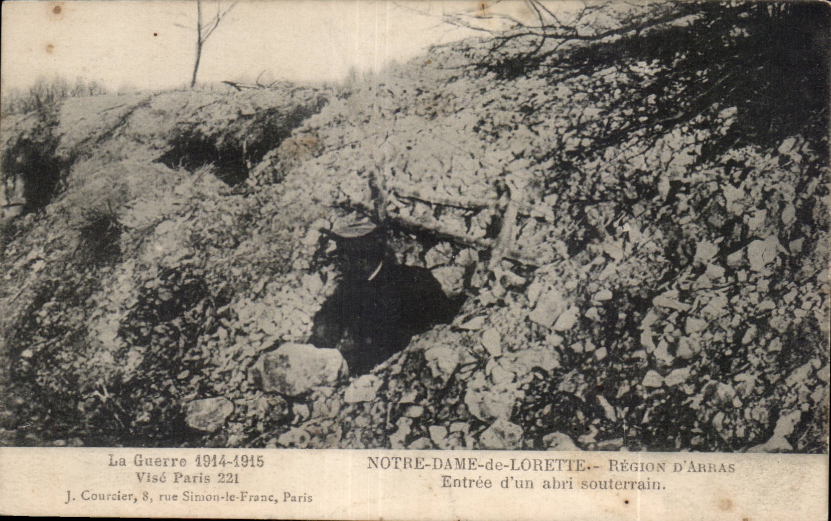 NOTRE-DAME-de-LORETE — Eingang zu einem unterirdischen Schutzraum — REGION D'ARRAS — J. Courcier, 8 rue Simion-le-Franc, Paris
