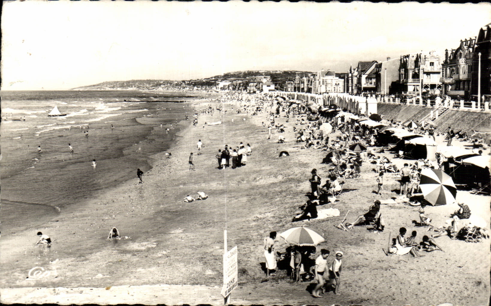Villers-sur-Mer — La Plage — Réal-Photo