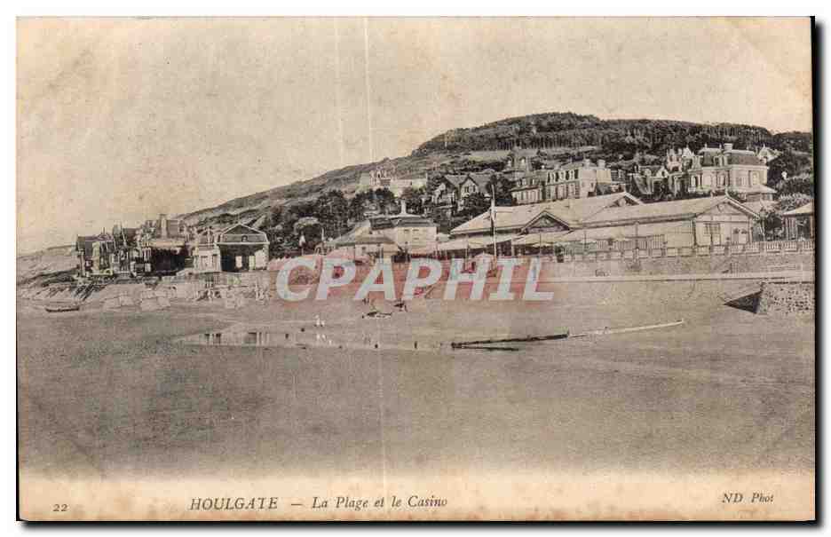 Houlgate - La Plage et Le Casino - CPA