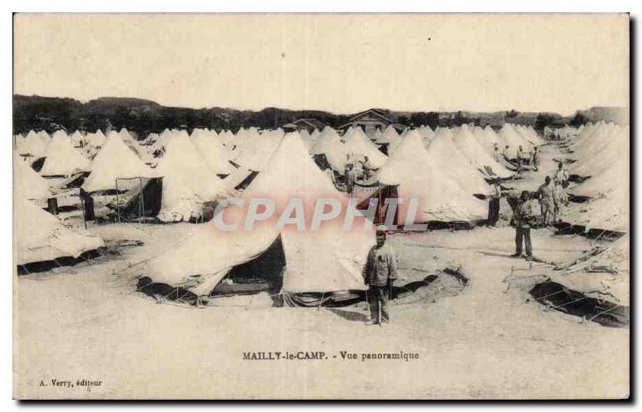 CPA Militaria La grande guerre 1914 Mailly le CAmp Vue panoramique