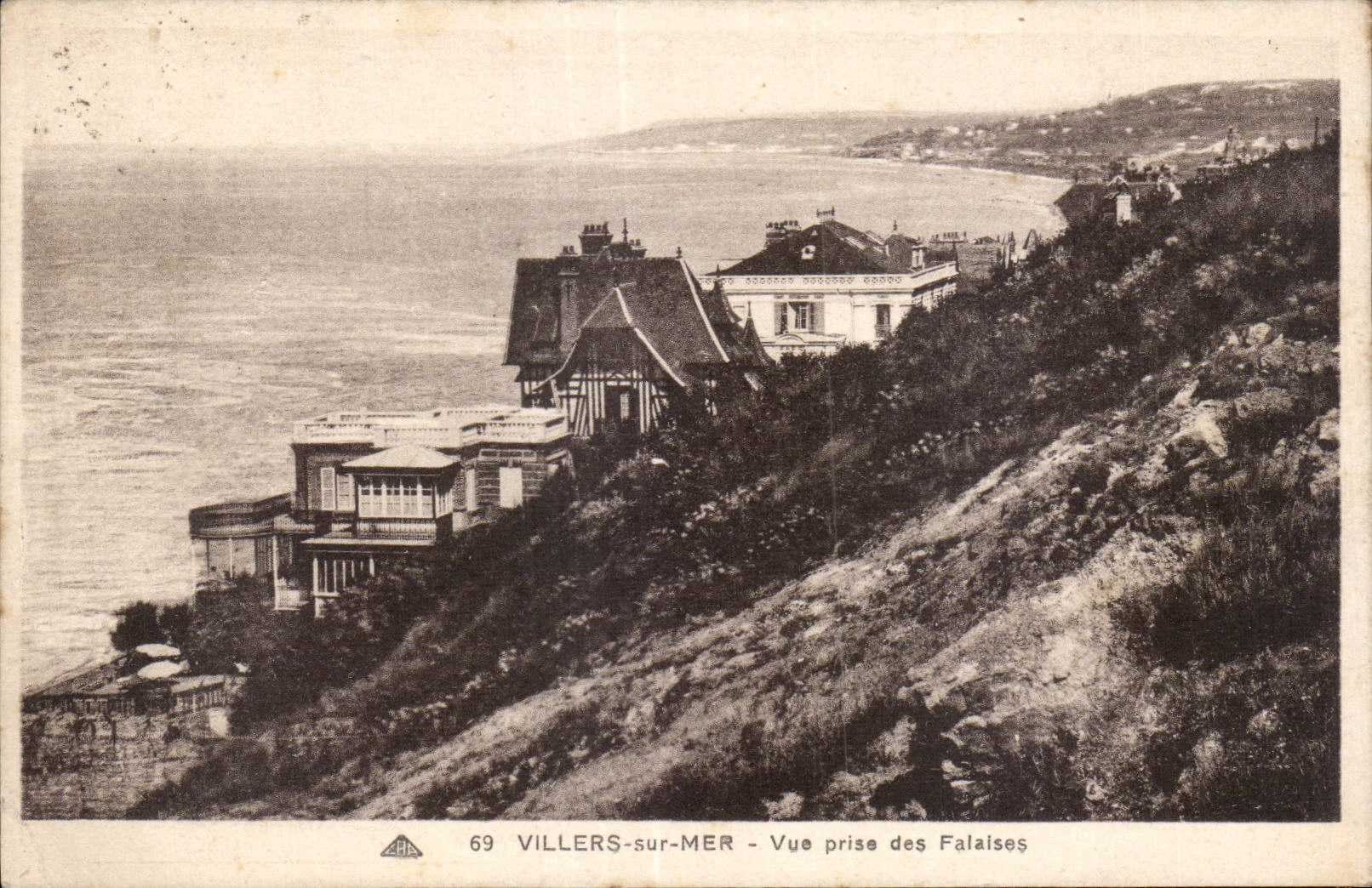 Villers-sur-Mer — Vue prise des Falaises — éditeur A. Alainciene & Cie, n°69