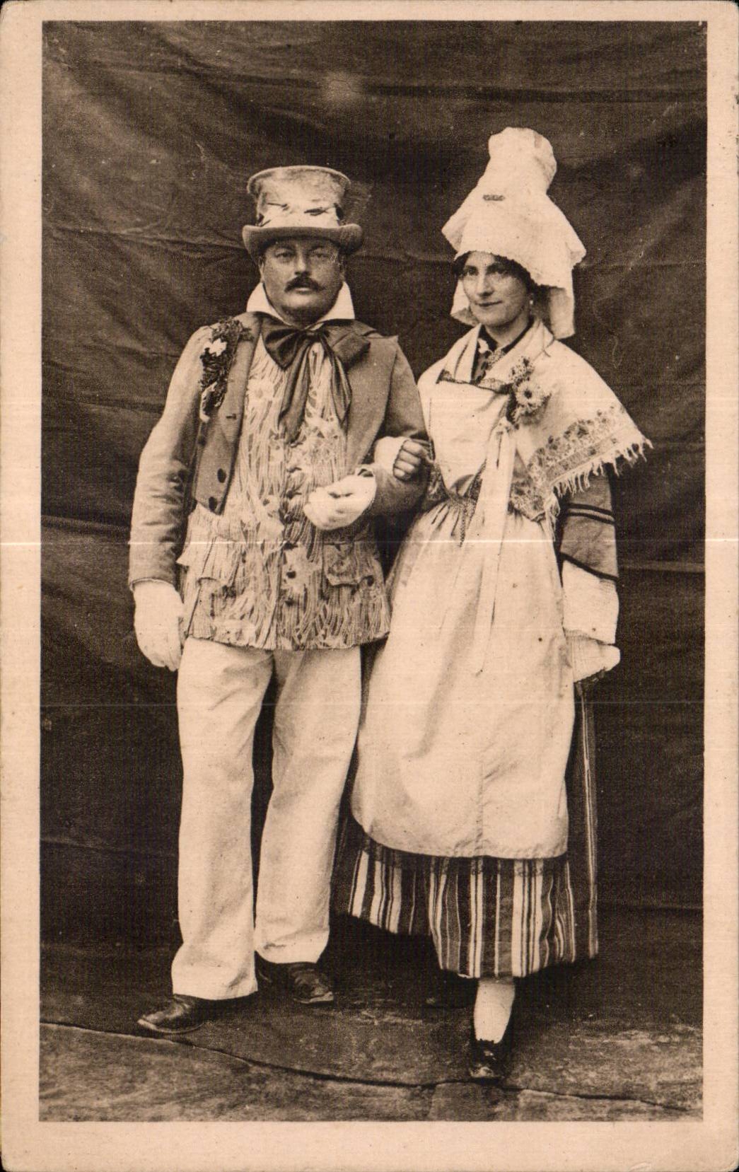 Folklore - Costumes Normands - CPA 