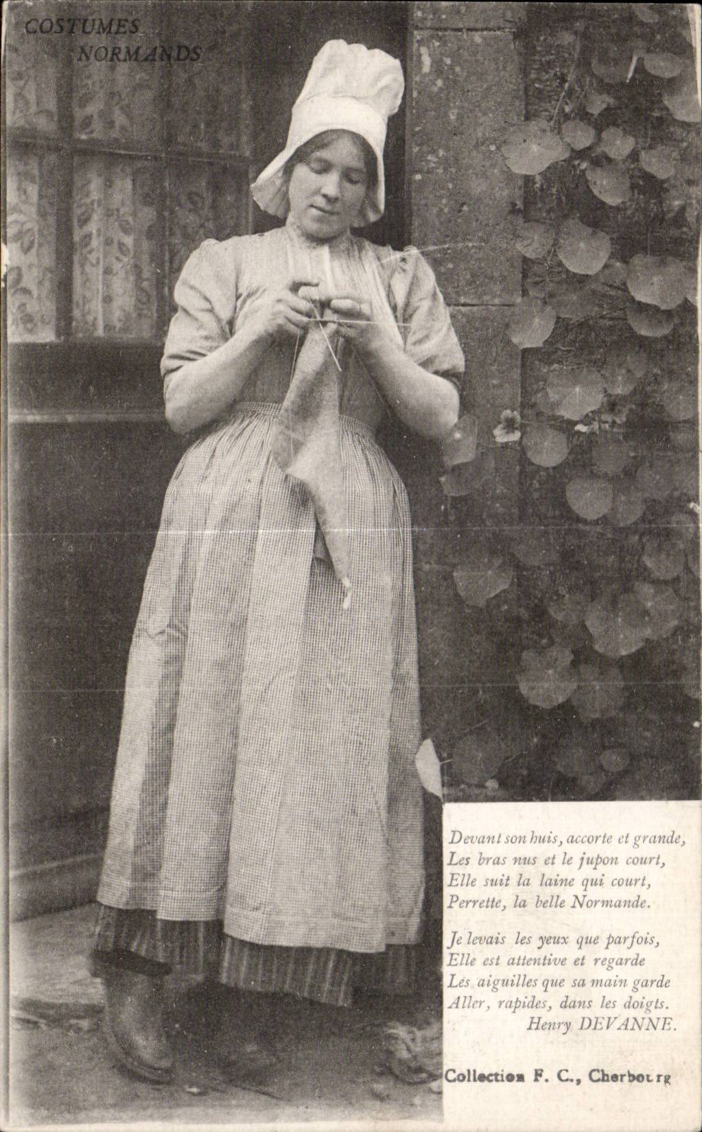 Folklore - Costumes Normands - CPA 