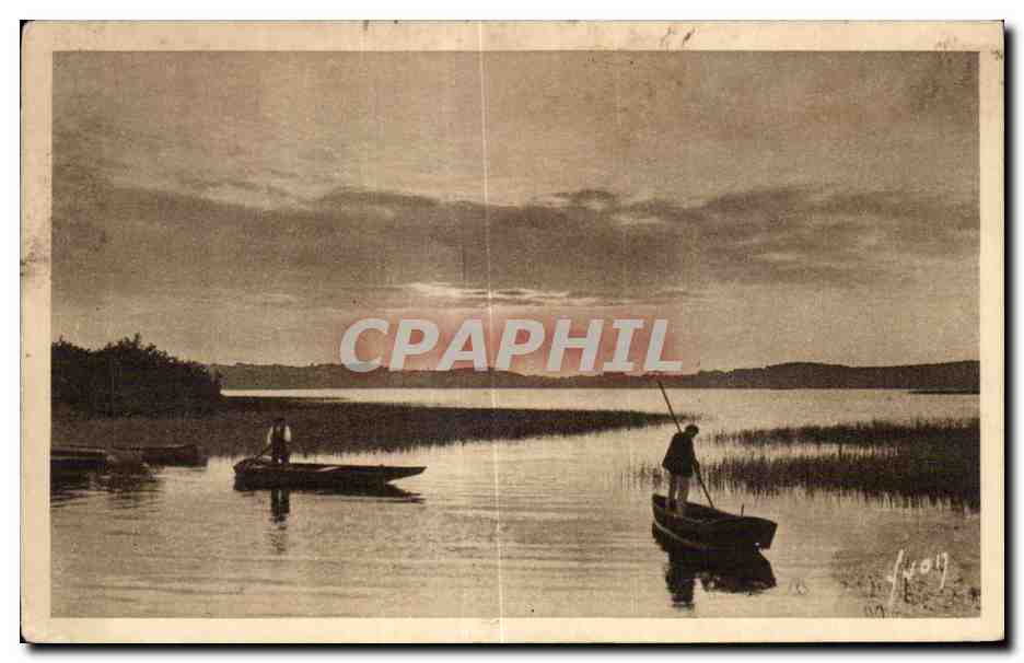 Les Landes de Gasgogne - Crepuscule sur l Etang de Leon - CPA 