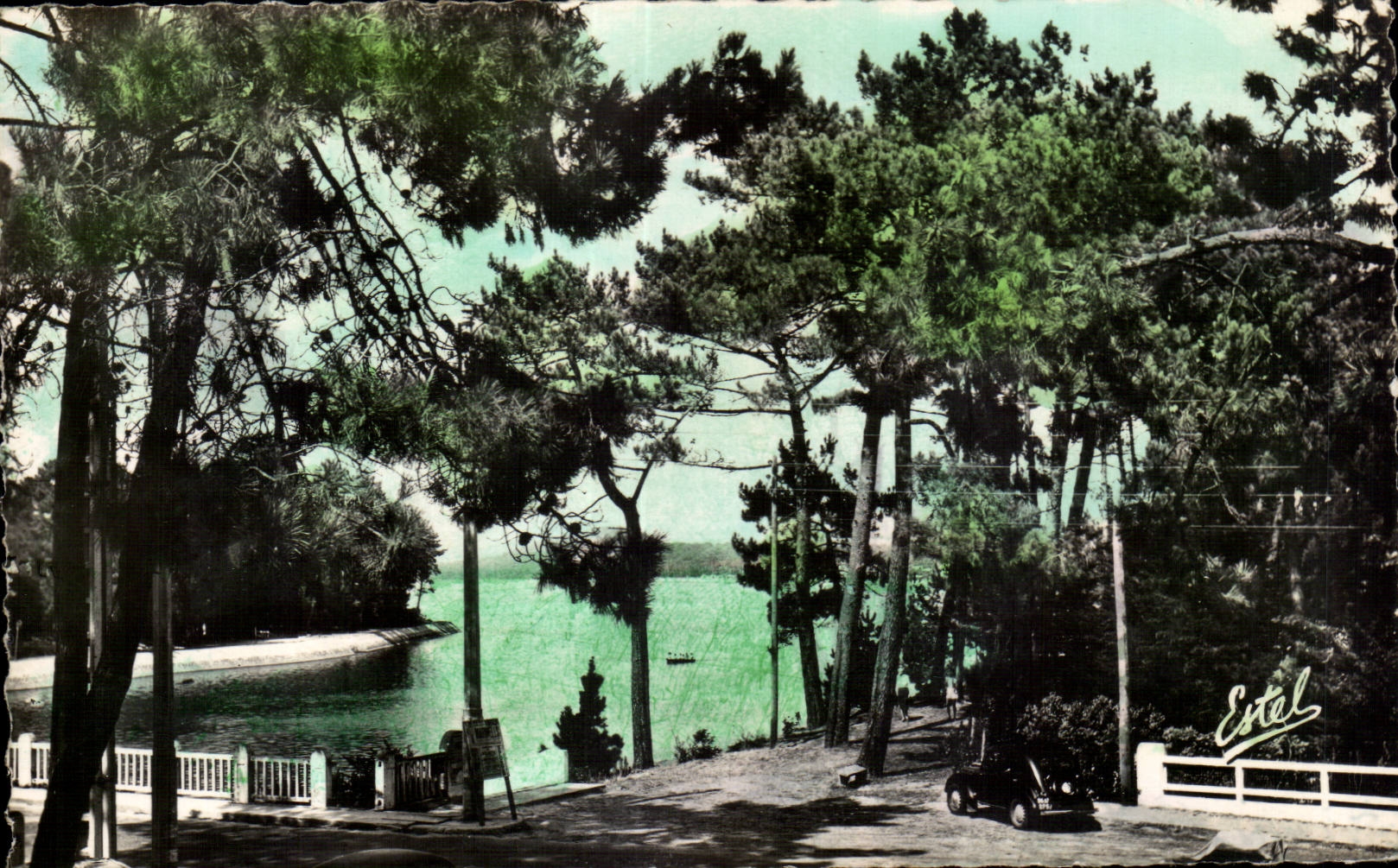 Hossegor — Vue sur le Lac et le Pont du Canal — Éditeur Estel, n° 3461