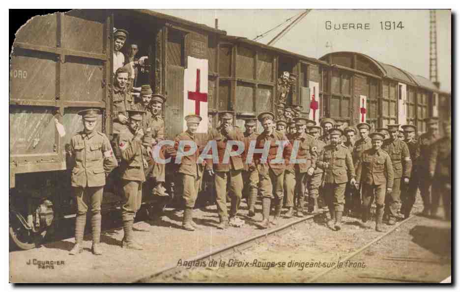 CPA Militaria Guerre 1914 Anglais de la Croix Rouge se dirigeant vers le front Train Red cross