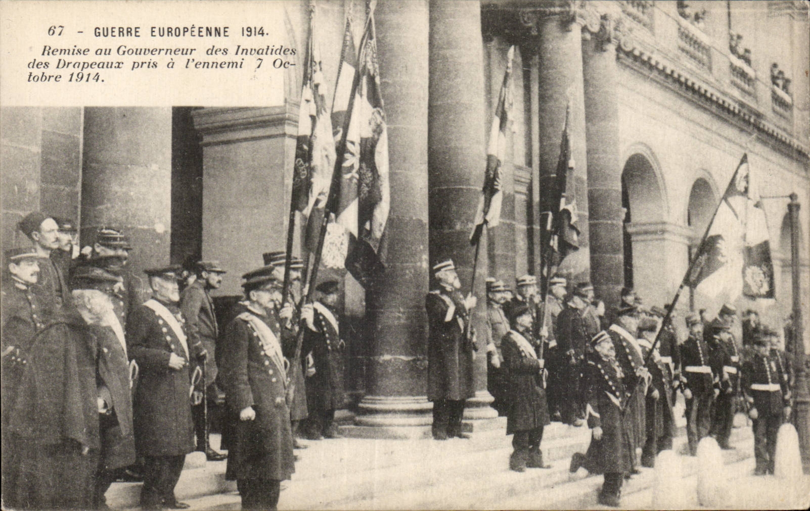 Remise des drapeaux pris à l'ennemi — 7 octobre 1914 — Photo Postal Nantes
