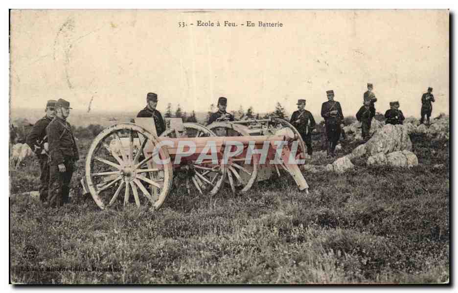 CPA Militaria Ecole a feu Canons