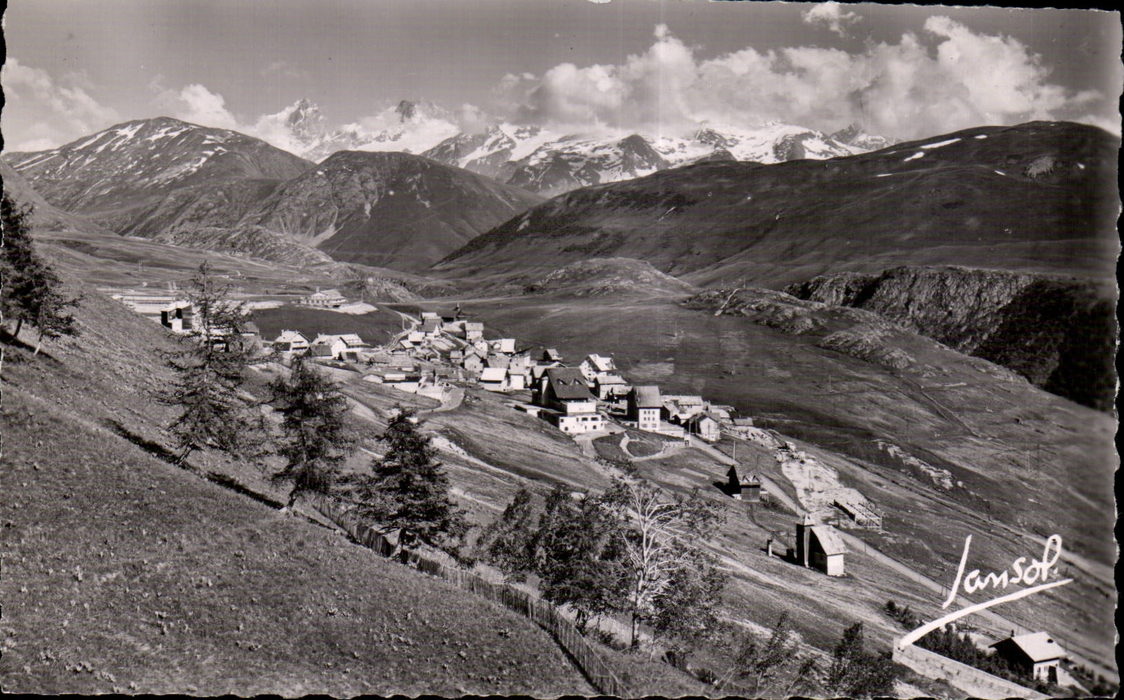 L'Alpe d'Huez (Isère) — Vue générale et la Meije — Jansol