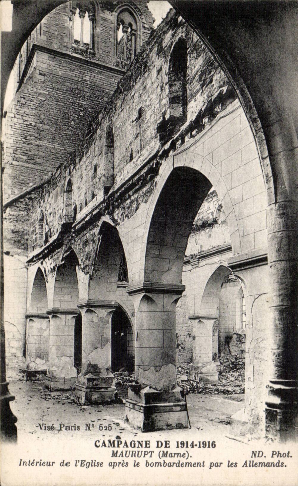 CPA Militaria Les ruines de la grande guerre Maurupt Interieur de l eglise apres le bombardement par les Allemands