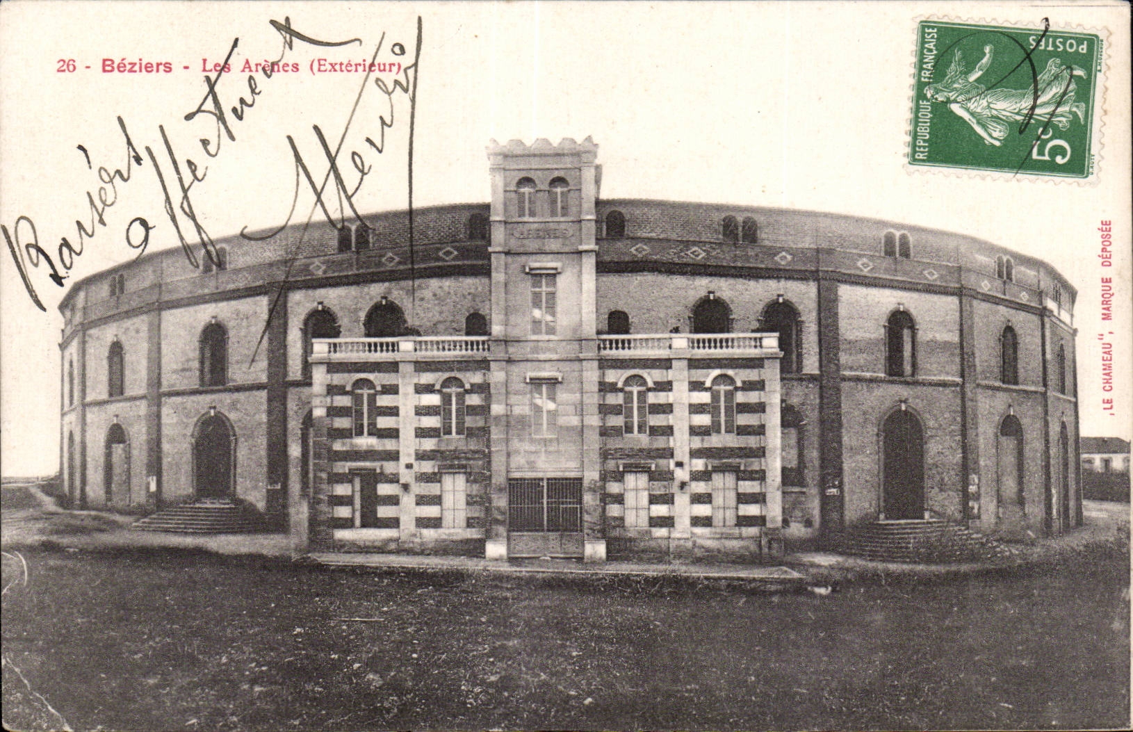 Béziers - Les Arènes (Extérieur) — carte postale n°26 — éditeur : Le Château