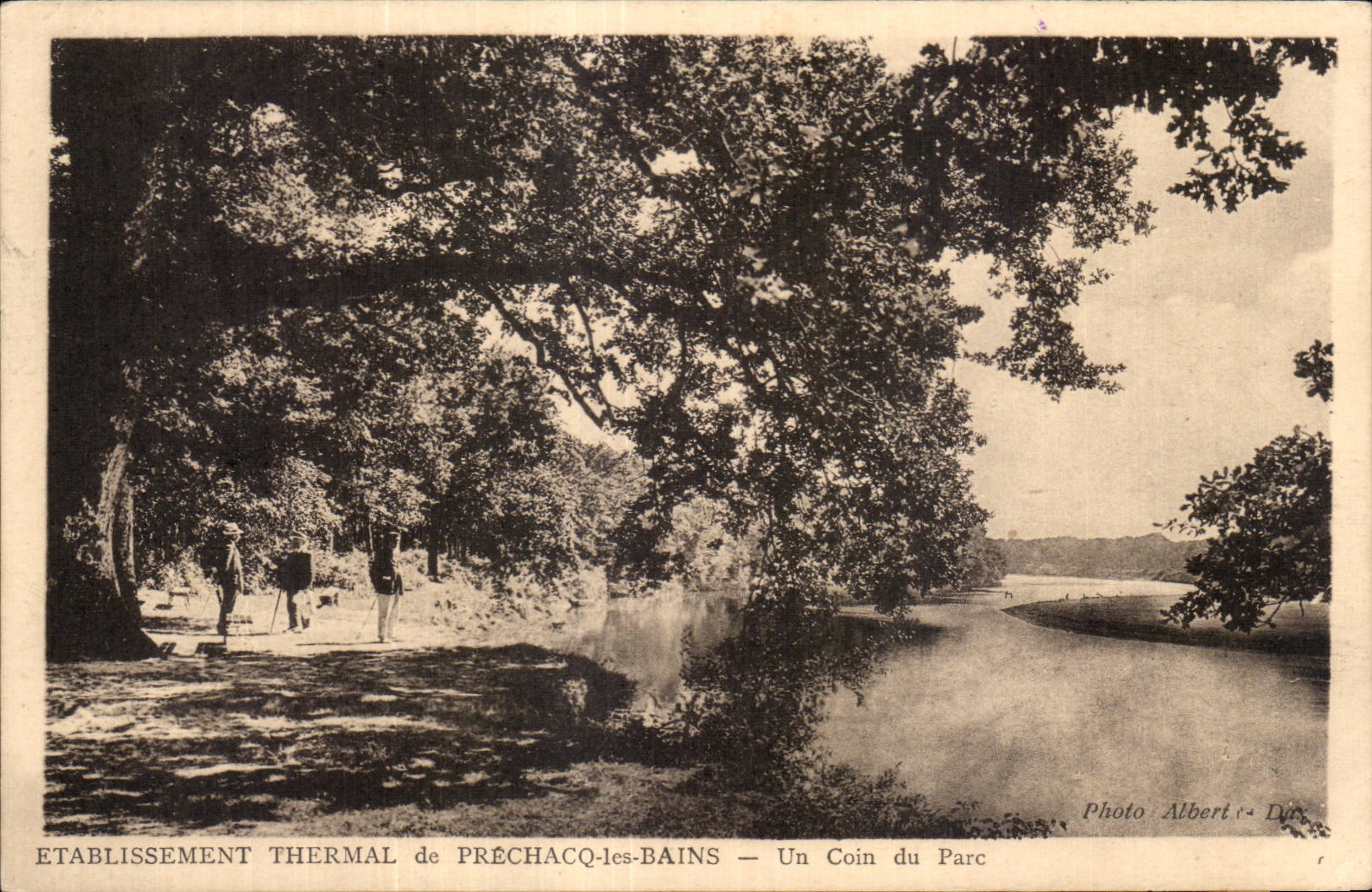 Établissement Thermal de Préchacq-les-Bains — Un Coin du Parc — Photo Albert & Dux