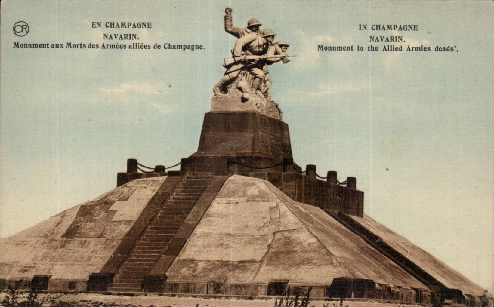 CPA Militaria La grande guerre 1914 Navarin Monument aux morts des allies de Champagne 