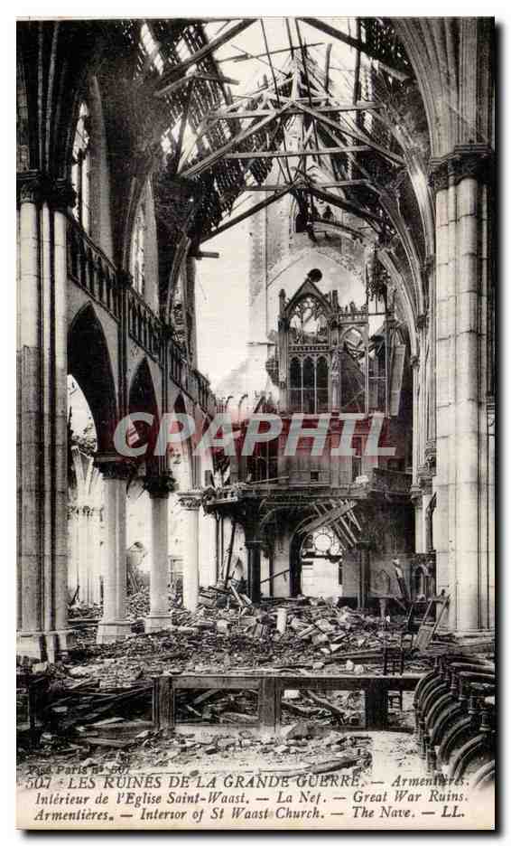 Die Ruinen des Großen Krieges — Innenansicht der Kirche Saint-Waast — Armentières
