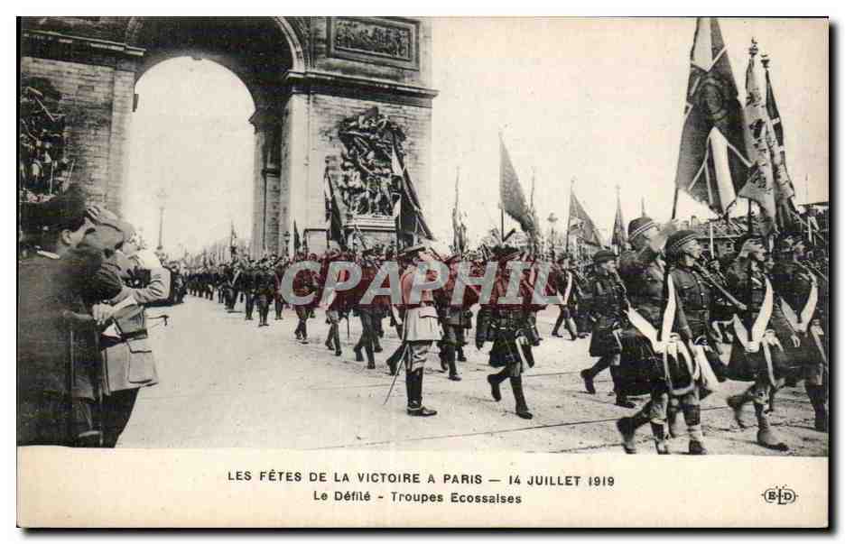 Paris - Fetes de la Victoire - 14 Juillet 1919 - Militaria - Le Defile - Troupe Ecossaises - CPA 