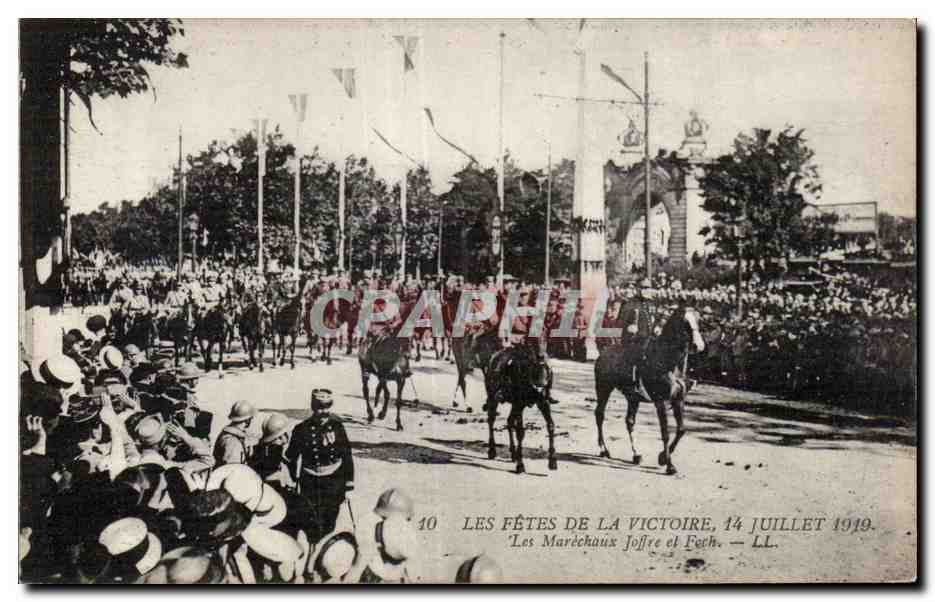 Paris - Fetes de la Victoire - 14 Juillet 1919 - Militaria - Les Marechaux Joffre et Foch - CPA 