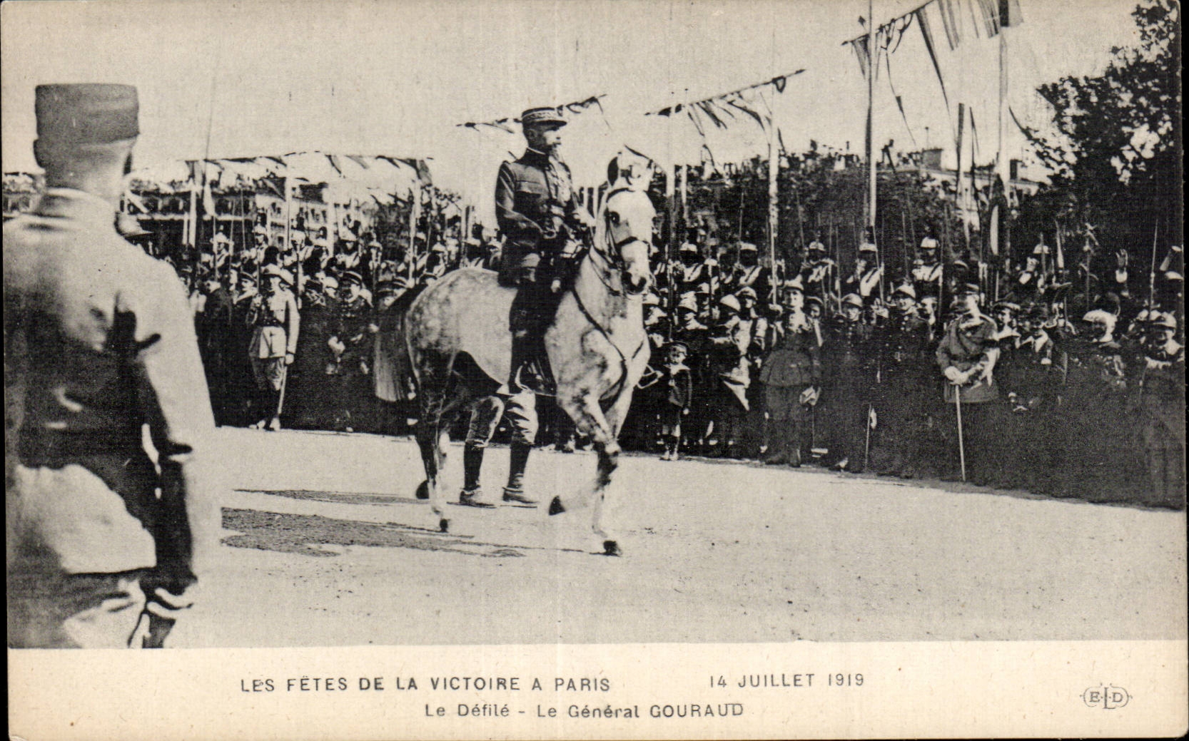 Paris - Fetes de la Victoire - 14 Juillet 1919 - Militaria - Le Generale Gouraud - CPA 