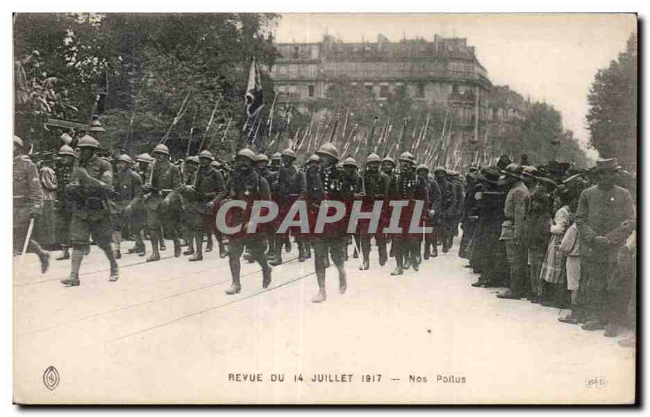 Paris - Revue du 14 Juillet 1917 - Nos Poilus - CPA 