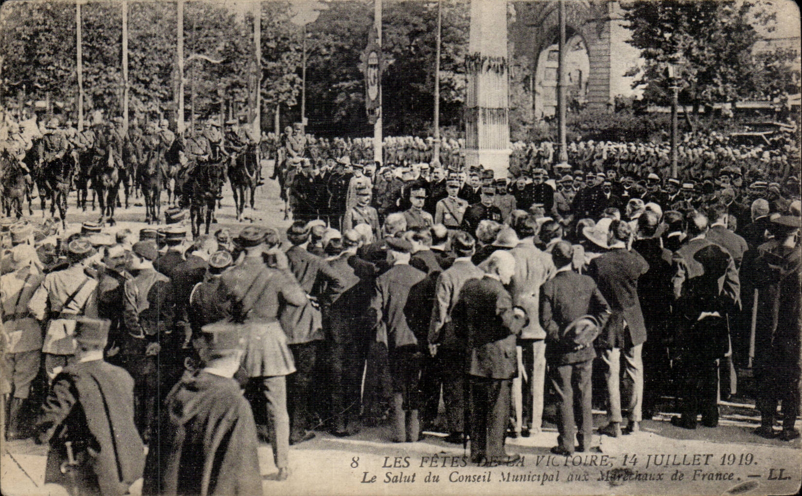 Paris - Les Fete de la Victoire - 14 Juillet 1919 - Le Salut du Conseil Municipal - CPA 