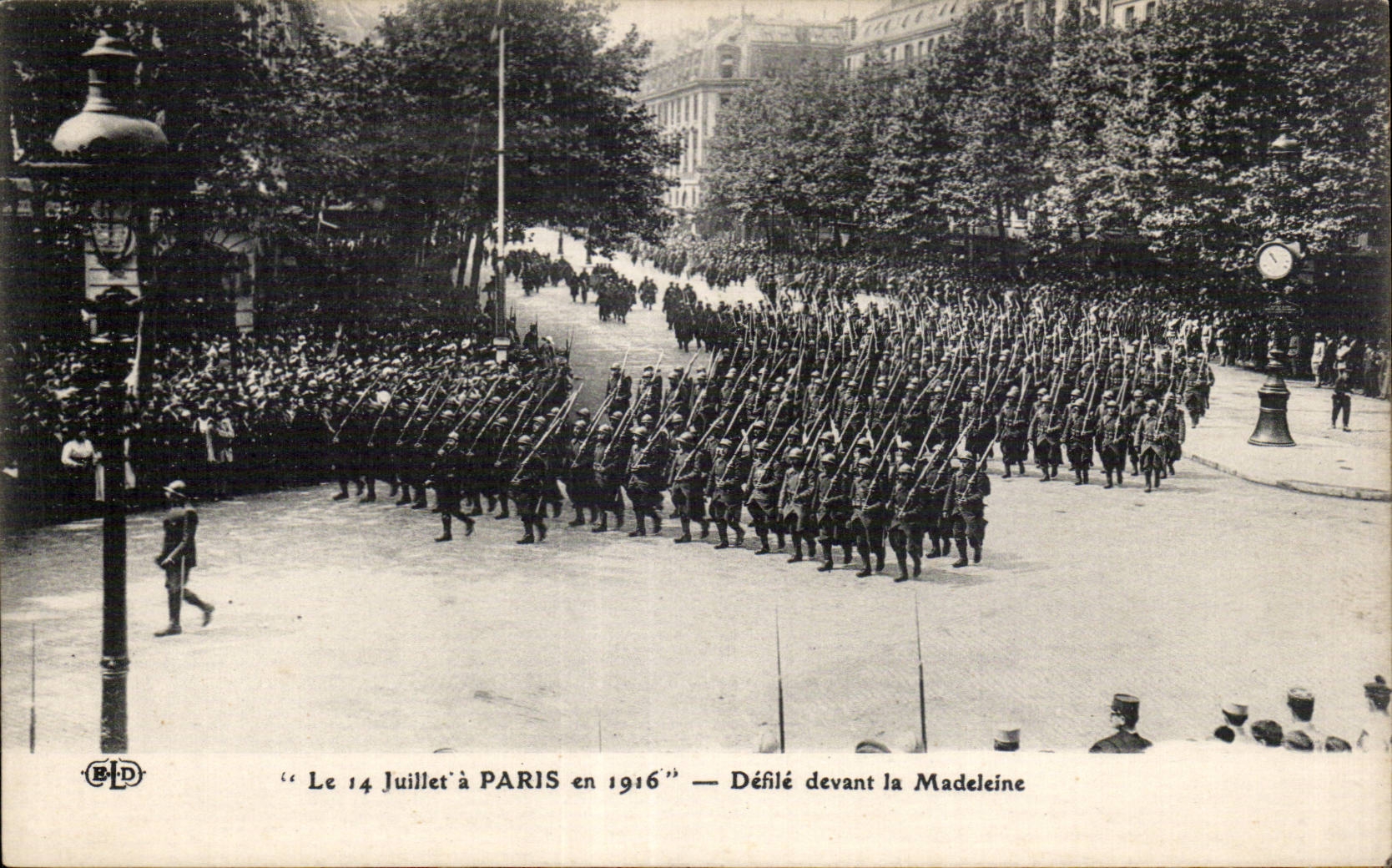 Militärparade in Paris — 14. Juli 1916 — vor der Madeleine