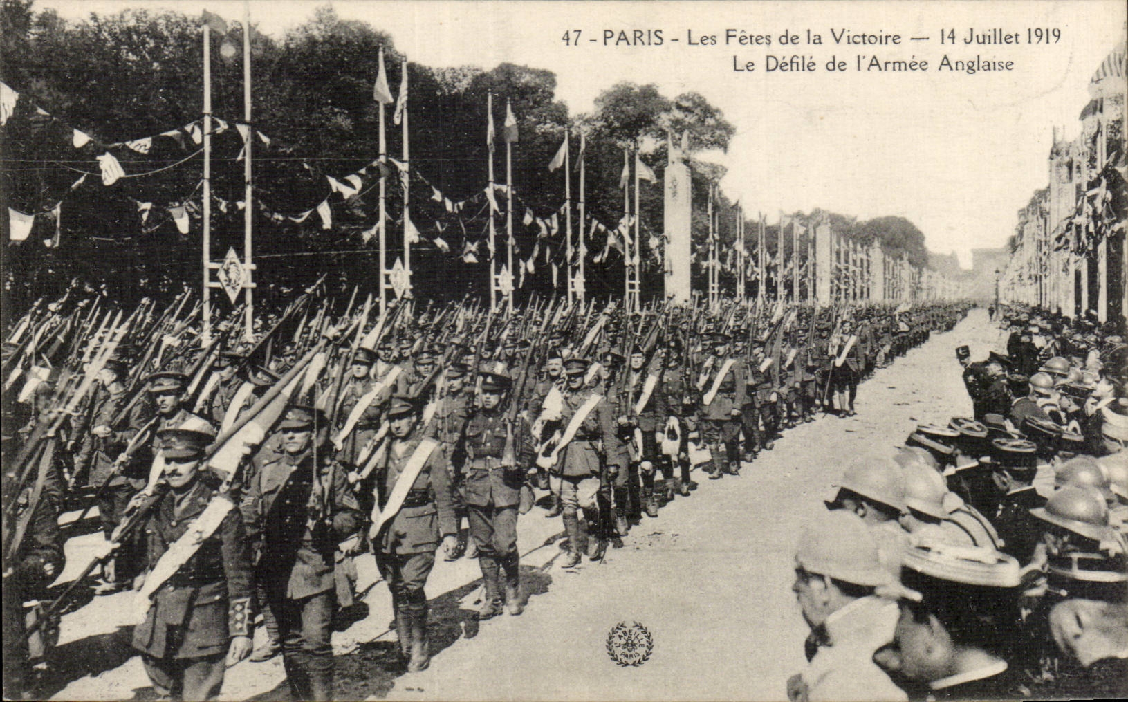 CPA Militaria Paris Les fetes de la Victoire 14 juillet 1919 Le defile de l armee anglaise 