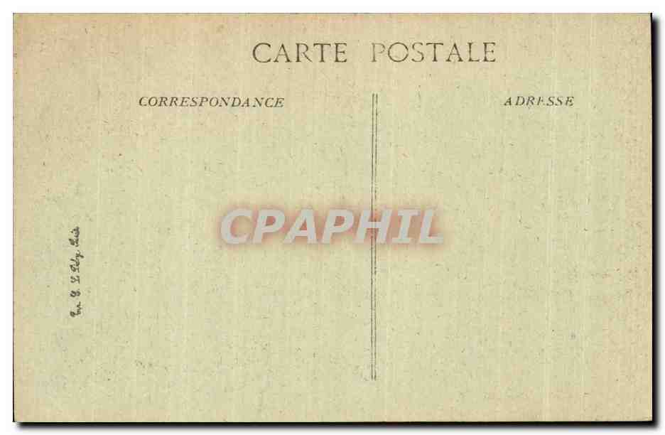CPA Militaria Verdun bombarde Aspect d une rue  — Rückseite