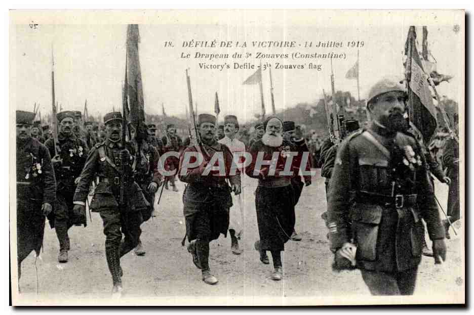 CPA Militaria 14 juillet 1919 Defile de la victoire Le drapeau du 3me zouaves Constantine Algerie 